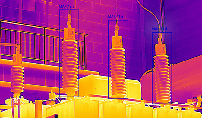 الأشعة تحت الحمراء الحرارية قياس درجة الحرارة كاميرا InfiRay حل رصد درجة الحرارة في مركز البيانات غرفة التوزيع